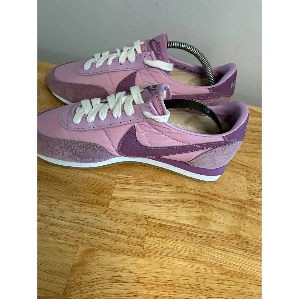 Vintage Nike Waffle Trainer Pink Purple Sneakers 830507PD Womens Size 7 rare